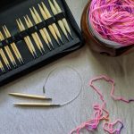 close up view of sewing set